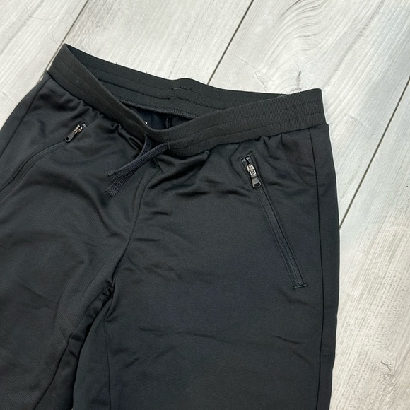 NWOT Under Armour Boys UA Pennant Shorts - Picture 5 of 6